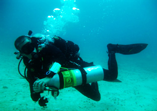 Nitrox Diving 9 (reduced size 1) (high contrast)